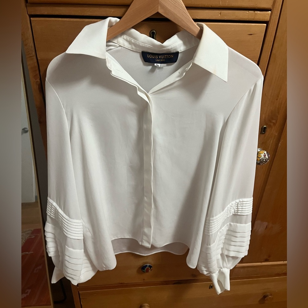 100% AUTHENTIC vintage Louis Vuitton White Rayon Pirate Shirt